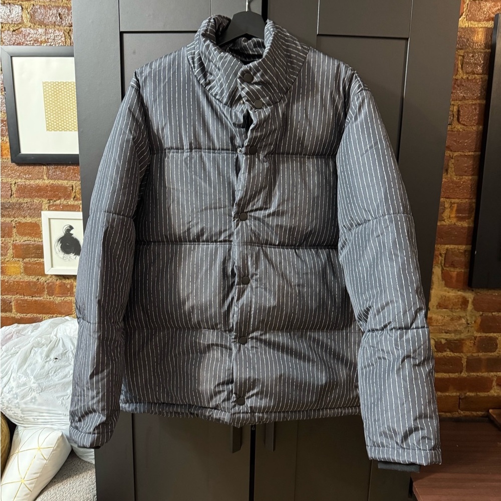 Topman Gray Puffer Jacket with Ribbed Pattern